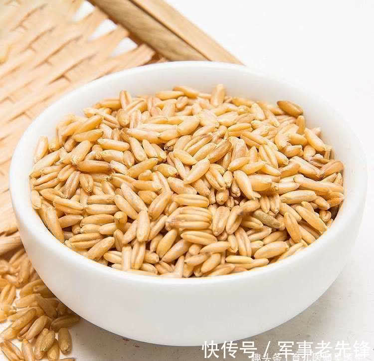 胆固醇|秋天都爱美,多吃三种食物,补血养颜,增加免疫力,吃了气色年轻