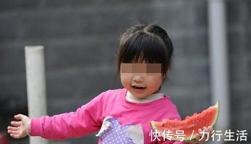 早睡早起|这四个坏习惯,正在不知不觉中影响孩子大脑发育,还在做的赶紧改