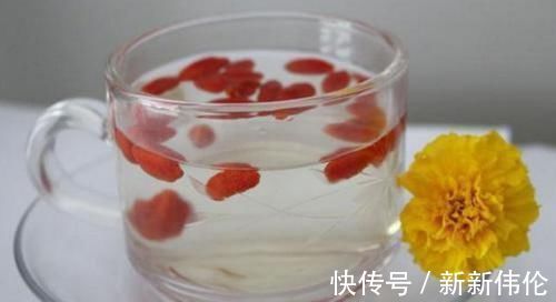 病情|枸杞泡水养肝明目，大夫却提醒：5个食用方式，可能加重病情