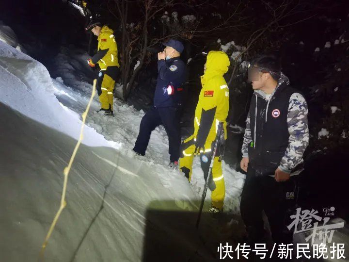 失联|挤爆了！昨天上万人涌入这个地方赏雪！一对年轻男女失联！还有人背婴儿上山