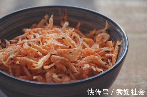 冬天进补，遇见这菜别手软，上锅炒一炒，补钙质，营养又解馋