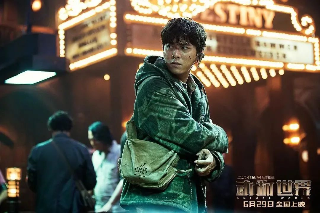 顶流偶像想卸包袱，李易峰剃个寸头就能成吗？