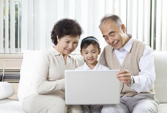 婆婆|为什么现在很多都是“婆婆”带娃?而不是奶奶带娃?原因很现实