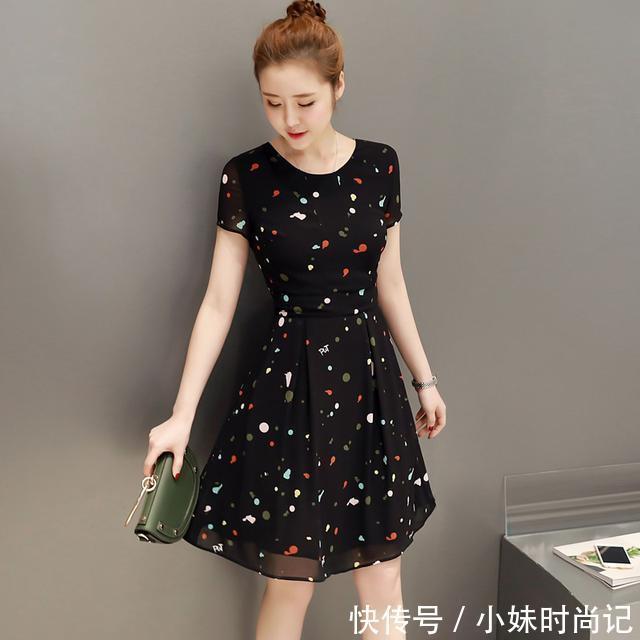 套装|女人穿衣要有分寸,高雅时尚巨流行裙子,女人的第二张脸