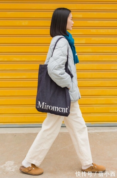 平底鞋 有品味的女人都在穿“烟筒裤”,配羽绒服、大衣超显瘦,都想照搬