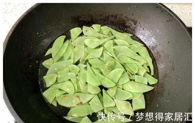 皂素|此菜人称“懒人菜”,果实如刀,营养丰富,鲜嫩当季,拌面特别香