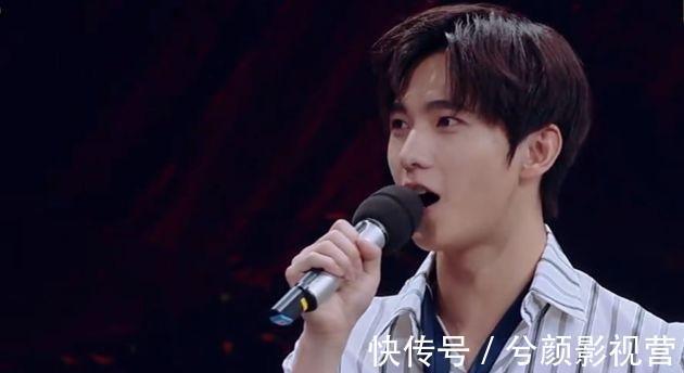 徐海喬|楊洋被要求親攝像機(jī)，然后讓徐海喬打掃演播廳，誰(shuí)注意何炅的舉動(dòng)