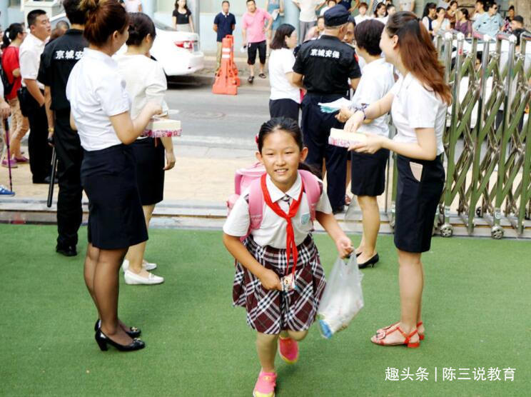 安排|十二省市教育厅通知，确定中小学寒假安排，学生看后欲哭无泪