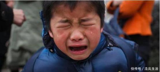 孩子|“熊孩子”偷拍爸爸洗澡,照片发到家长群,爸爸:从此拒开家长会