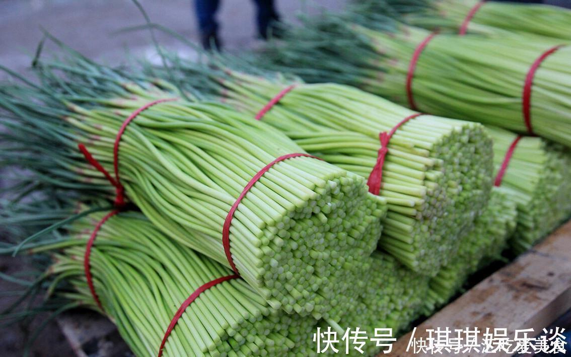 保鲜袋|新鲜蒜苔如何保存?不要直接放冰箱,教你一招,放半年也是新鲜的