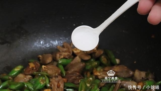 家常菜|这菜小时候不喜欢,长大后每周至少要吃3次,每次都要吃上5碗米饭