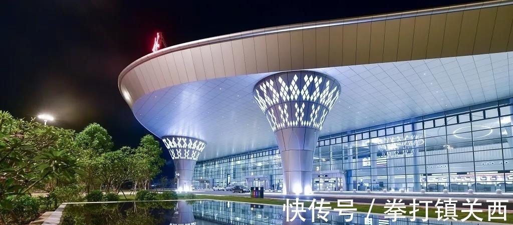 广西一座小机场意外走红,每天数千人自发