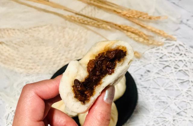 这食材不怕过期,超市13元1斤,现在抓紧多买点,天冷了买不到