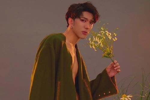 创造营：学员给韩佩泉过生日，一出场就夺目，果然是韩美娟