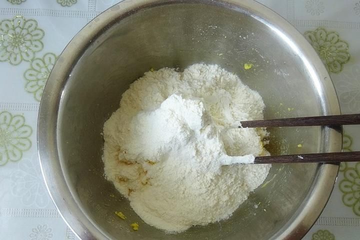 玉米粉|这发糕不用多揉面，团一团就得，比蛋糕还软还香，天天吃都不腻