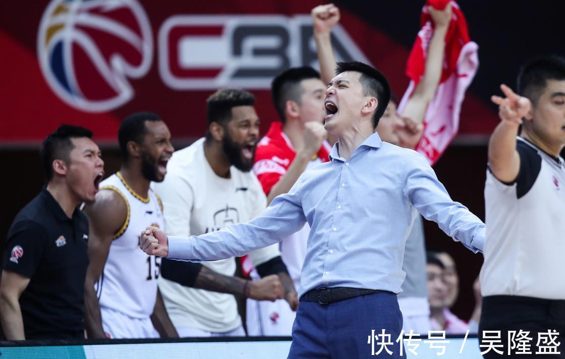 杨鸣|10胜1负!辽宁爆扫6大豪门,打广东最狠,杨鸣郭艾伦不给杜锋面子