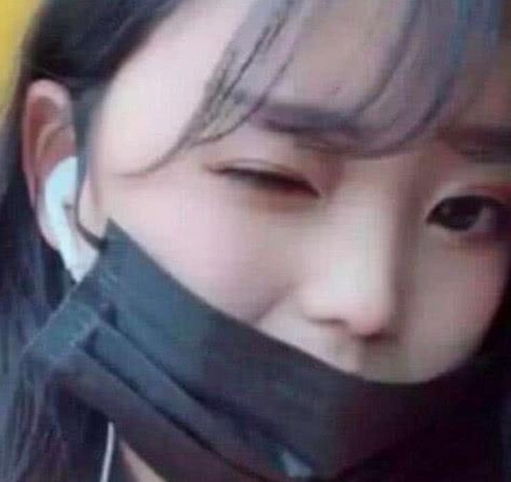 视频|抖音“漫画眼”走红,摘掉口罩不淡定了,网友:牙齿开特效了?