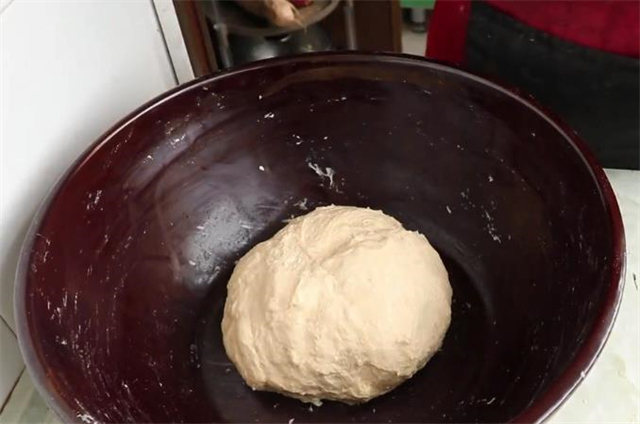 家常油饼的做法,不用酵母,不用发面,简单快速,比买的还好吃