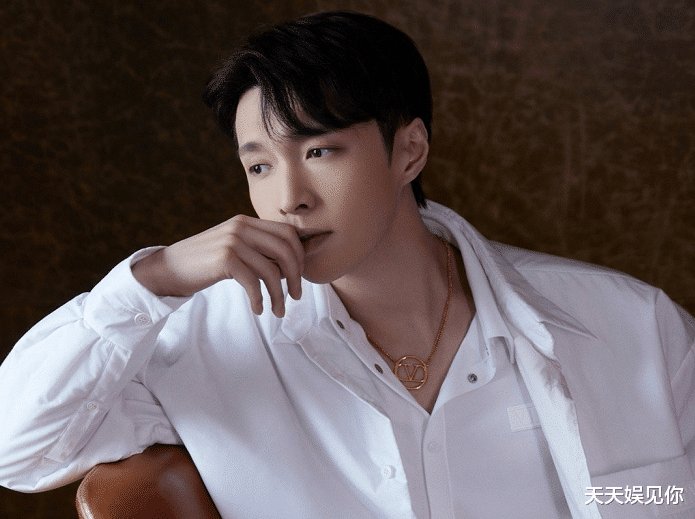 《向往5》官宣海报，嘉宾站位有讲究，《极挑7》真应该好好学学