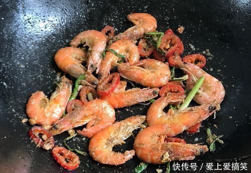 快手又好吃的下饭菜,胡椒虾、家常豆腐、豆瓣鱼,孩子多吃一碗饭