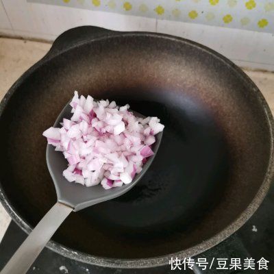  减肥也能吃素炸酱面（杏鲍菇版），不信？看这里