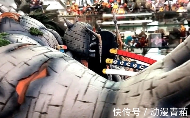 火影海贼|“五位数”的手办长什么样?看到索隆明白了,网友:底座都买不起