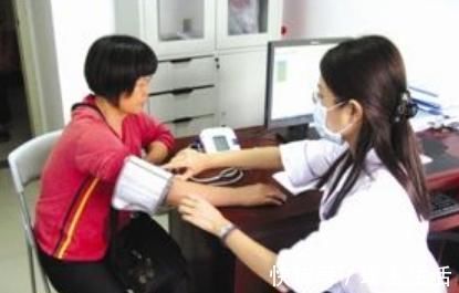 一辈子|高血压就要一辈子吃降压药吗？医生直言：这3种情况可以不吃药