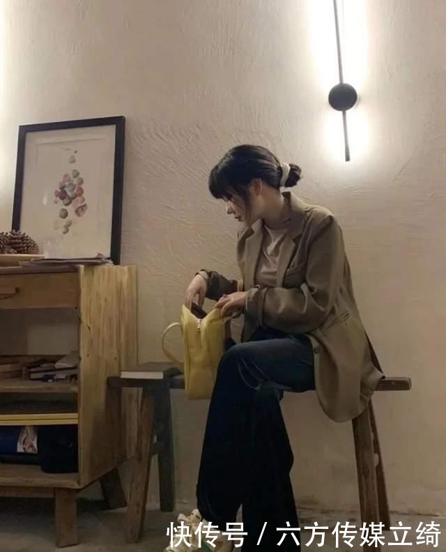 筒裤|同样是直筒裤,为何别人穿显瘦?选对款式是关键,不然容易踩雷