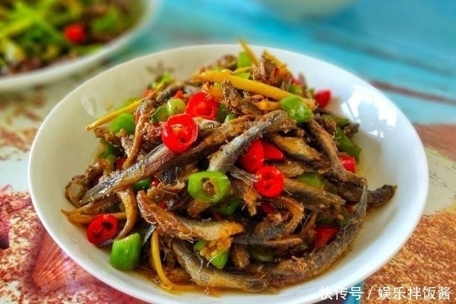 三菜一汤|去朋友家吃饭，做了三菜一汤，花了100元不到，你看值不值