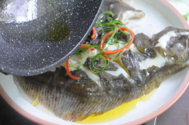 这鱼很少见,细嫩无刺儿子超爱,虽然价格昂贵,遇到我从不放过