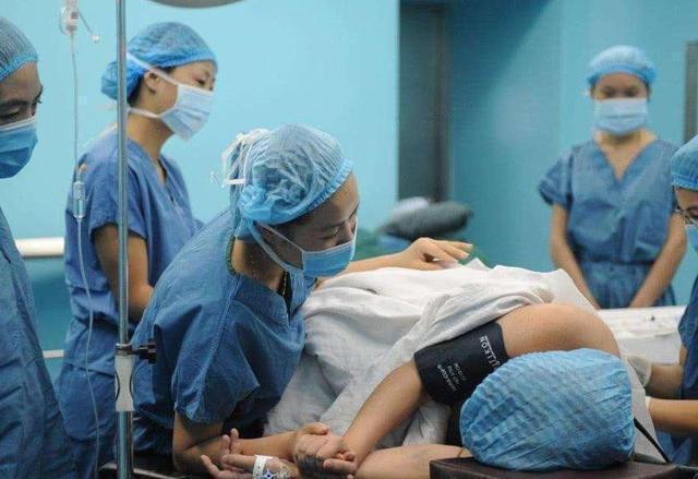 于丽丽|“生个孩子,尊严都没有了”产妇深夜发文哭诉,脱裤子只是开始