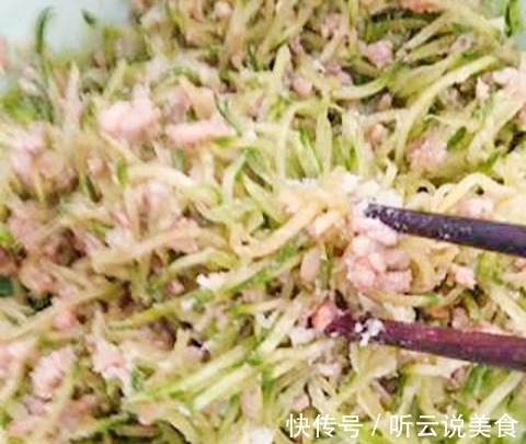 包萝卜馅饺子，这两种常用“调料”谨记别放，不增香反而味道怪异！