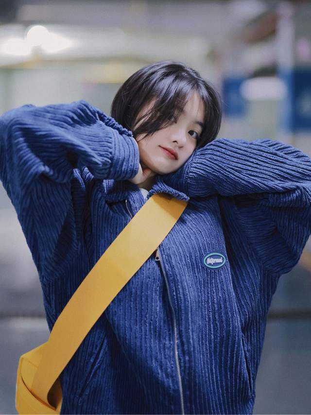 穿搭|早秋想要穿出甜美少女风，这几件外套一定少不了！想不时髦都难