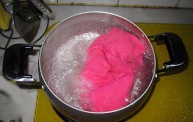 毛巾用久了又臭又滑,聪明人用这几招清洗,保准洗完跟新的一样