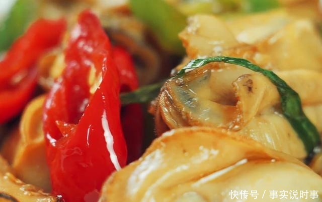 生蚝这样做还是第一次见,鲜嫩爽口,香辣味美,比烤生蚝还好吃