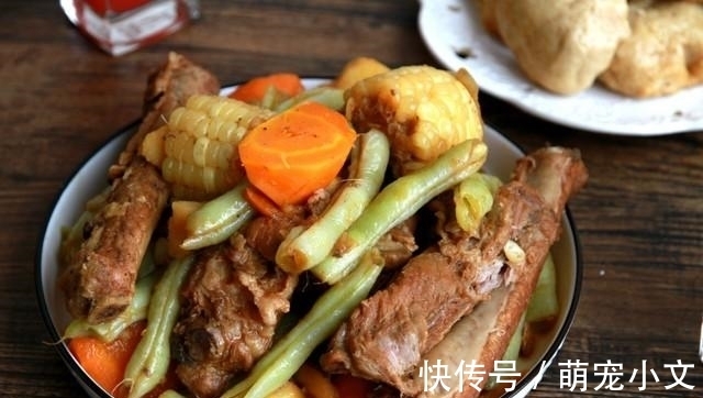 一个菜|天气太热，就做了一个菜，母女3人吃得香，网友：这妈妈真会偷懒