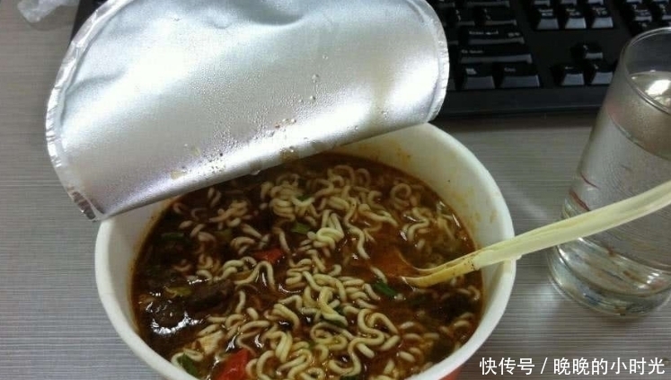 泡面|中国生产的泡面,为何在印度如此抢手?印度姑娘这样说
