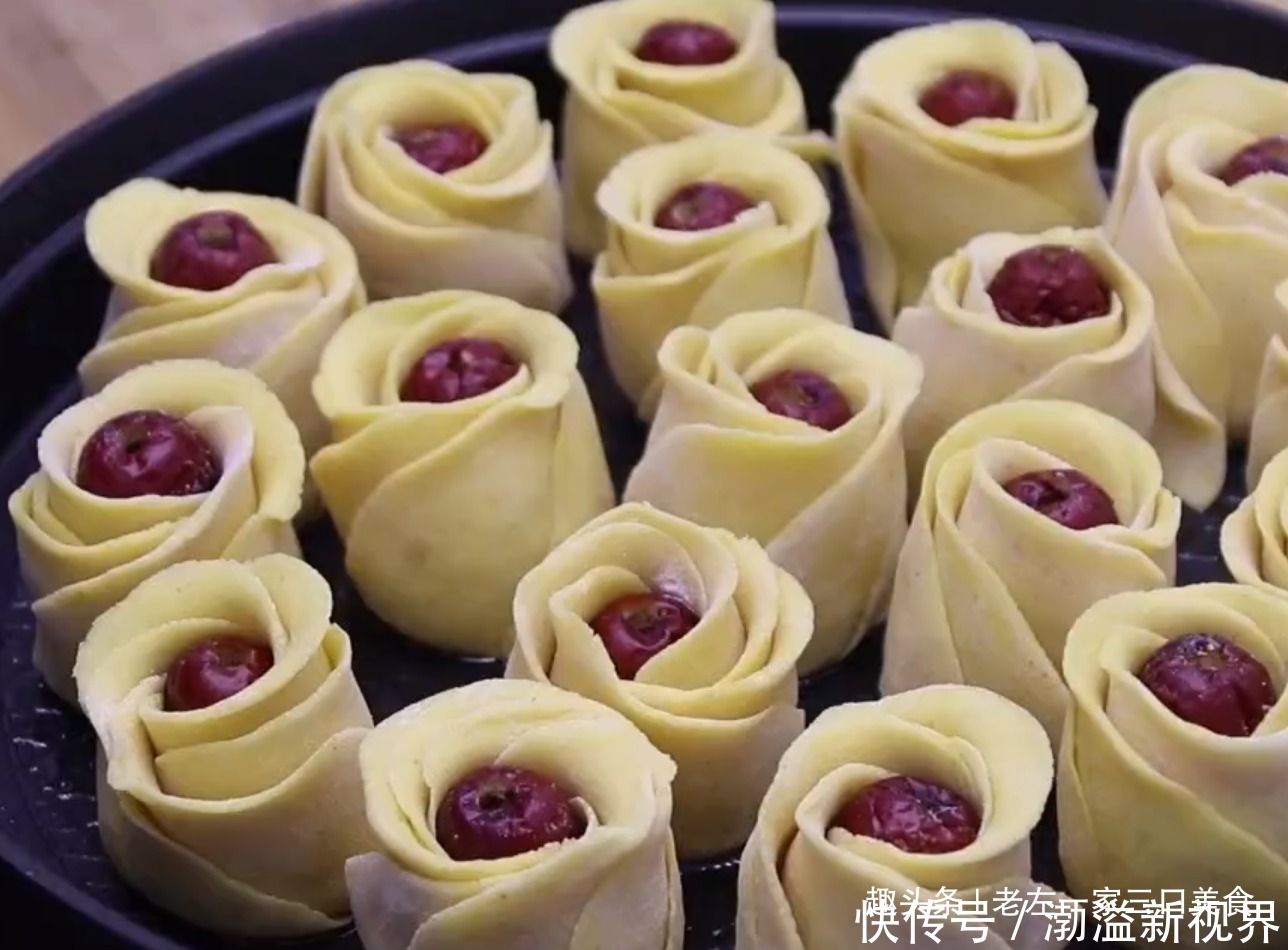 玉米面|玉米面最好吃的做法,开水一烫,大手一卷,十分钟一锅,越吃越香