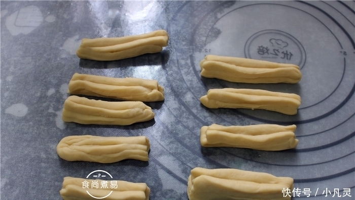 油条自己在家做,蓬松香软又清爽,好吃不油腻,比市售的健康