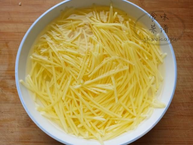 红椒|面馆生意火爆，全凭这5款免费小菜，清口又解腻，掌握方法你也行