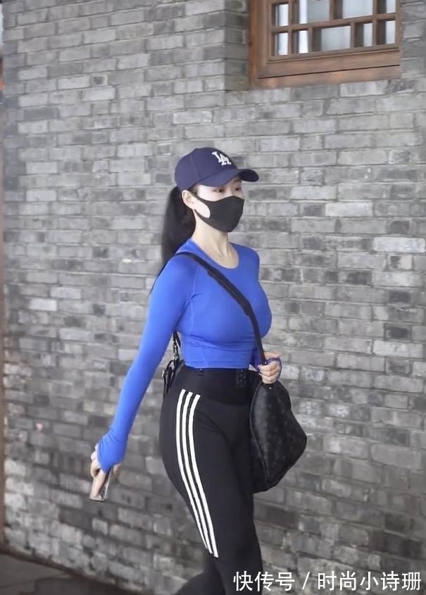 t恤|街头的“瑜伽裤”造型，有活力，又显得气场十足！