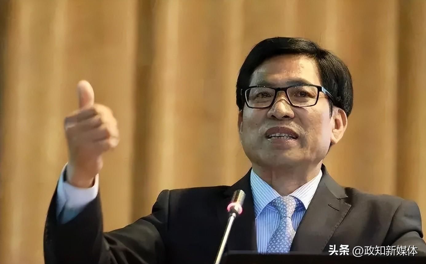 由正厅降为副处的他被移送检方！曾“自曝出轨”，通报现罕见表述