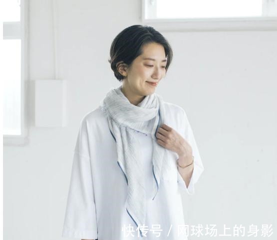 减龄 50+日本女士的夏季穿搭，运用极简风，不扮嫩不花哨，优雅又减龄！