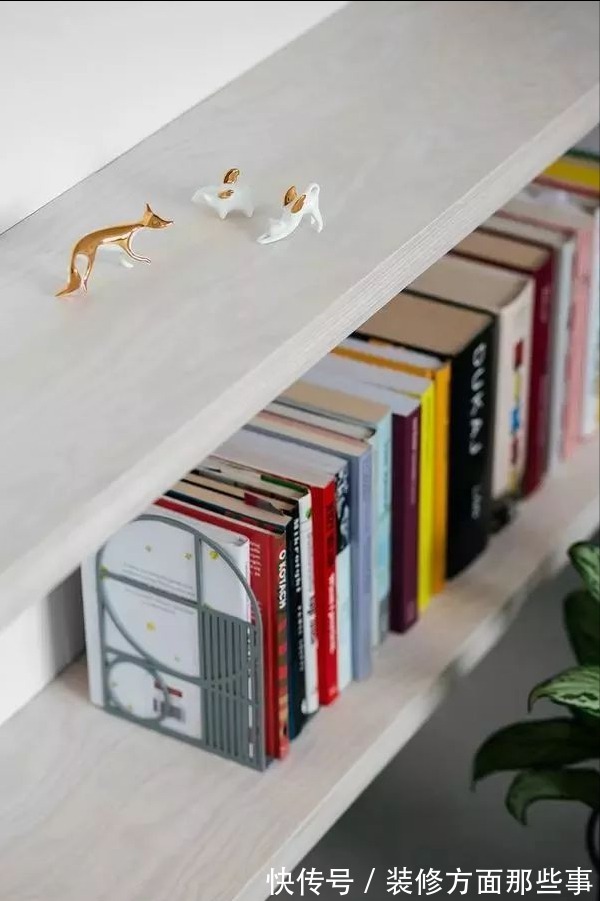 推拉门|41平黑白灰调一室一厅设计,空间虽小居然不拥挤,真奇怪