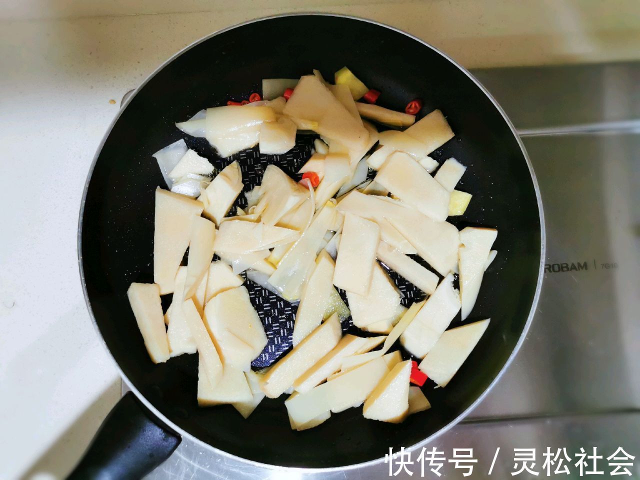 笋谱|清脆可口地清炒竹笋,味道鲜美,制作简单