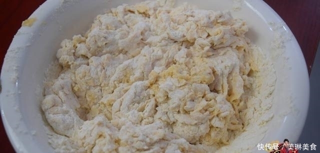 面粉别蒸馒头了,教你好吃做法,比馒头简单,比包子好吃,香!