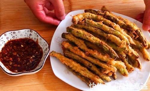 红烧肉|夏天，我家豆角从不炒着吃，加2勺面粉2鸡蛋，出锅比肉还好吃，瞬间抢光