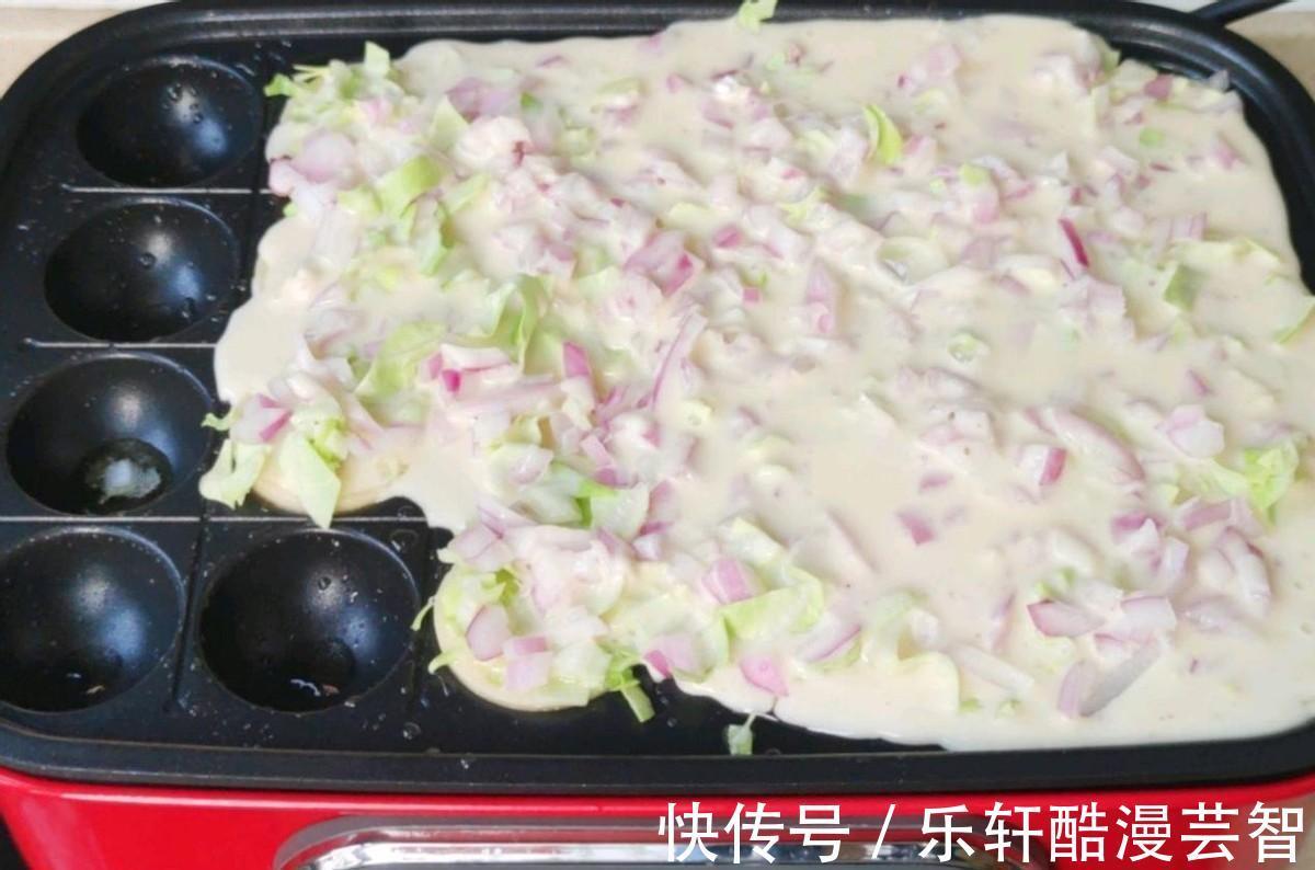 火爆大街的章鱼小丸子,自己在家动手也可以做成,轻松又简单