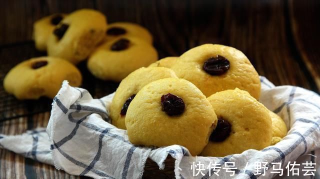 玉米面你最想不到的做法,比蒸馒头简单,像面包一样暄软好吃