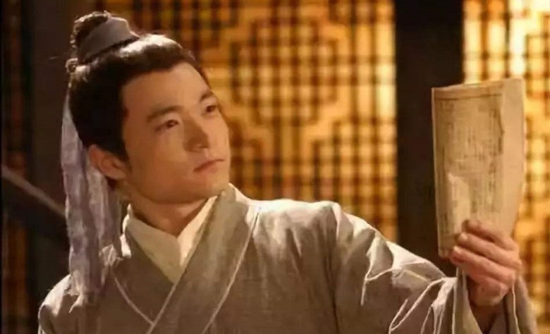 发生|范进50多岁才中举,看他身份地位发生多大变化?难怪他会发疯